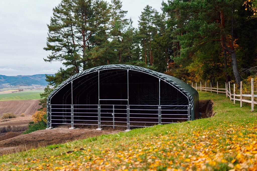 Tierunterkunft 12,2 m x 12,2 m x 5 m – Bild 6